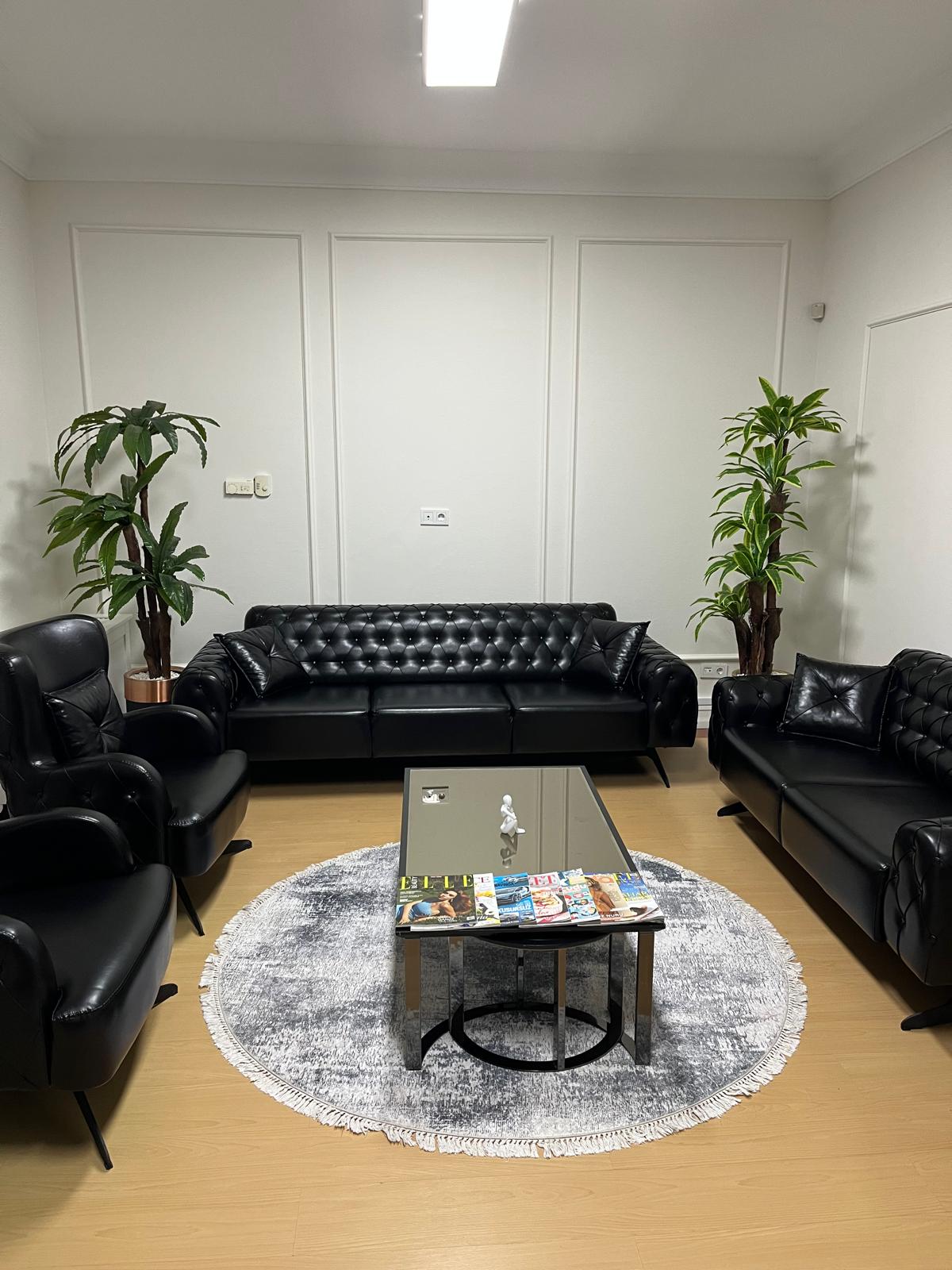 Bahçeşehir Dil Konuşma ve Ergoterapi Merkezi bireylerin bilişsel,fiziksel,sosyal-duygusal gelişim alanlarındaki becerilerini destekleyerek günlük yaşam kalitelerini arttırmaya ve pediatrik terapi hizmetlerini sağlamayı amaçlamaktadır.